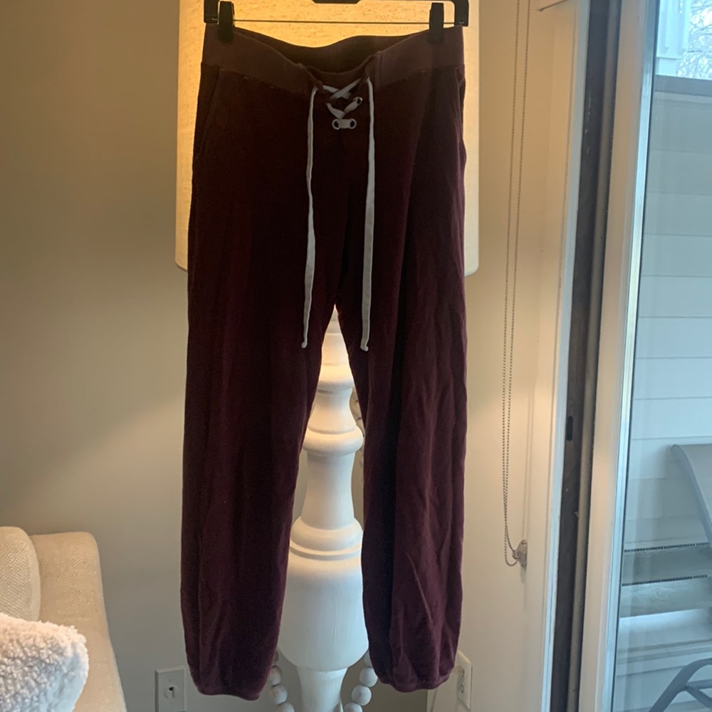 Monrow sweats